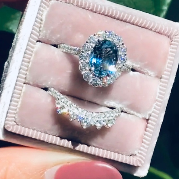 ✨Dainty Lab. Sky Blue Topaz Engagement Ring Set✨ - Picture 4 of 4